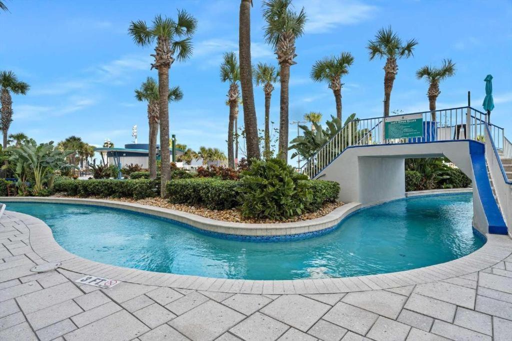 Apartment Vacation In Comfort And Luxury - 1 Bedroom Direct Oceanfront - Wyndham Ocean Walk 1706