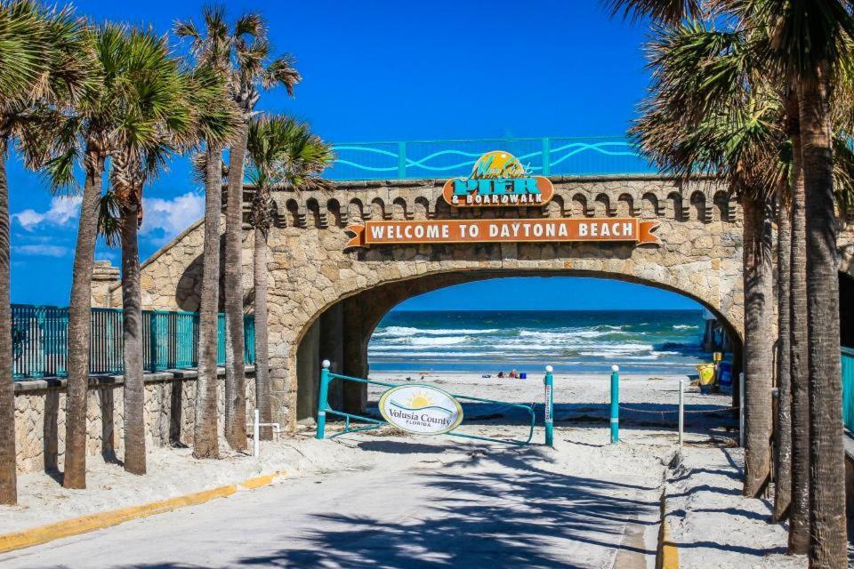 Vacation In Comfort And Luxury - 1 Bedroom Direct Oceanfront - Wyndham Ocean Walk 1607 * Daytona Beach